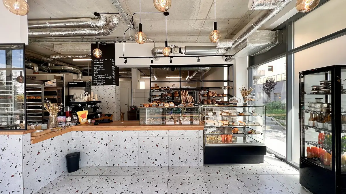 Baker & Baker – bakery in Bromborough town centre